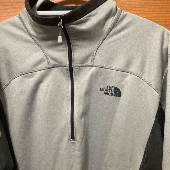 The North Face Gray and Black Pullover quarter zip mens XL - Picture 2 of 4